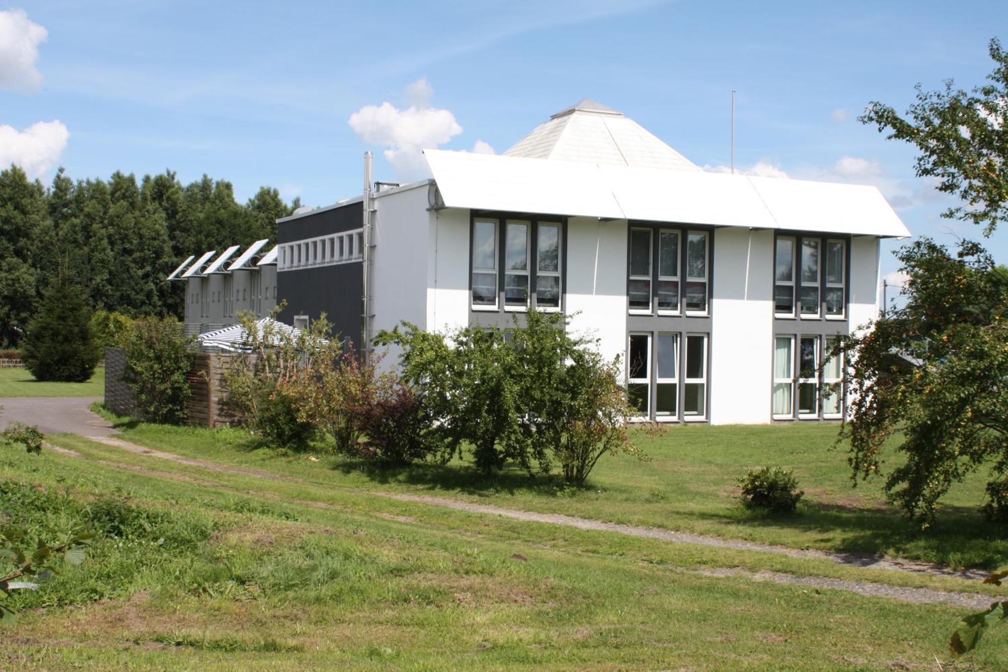 Ak 1 Hotel Ducherow Exterior photo